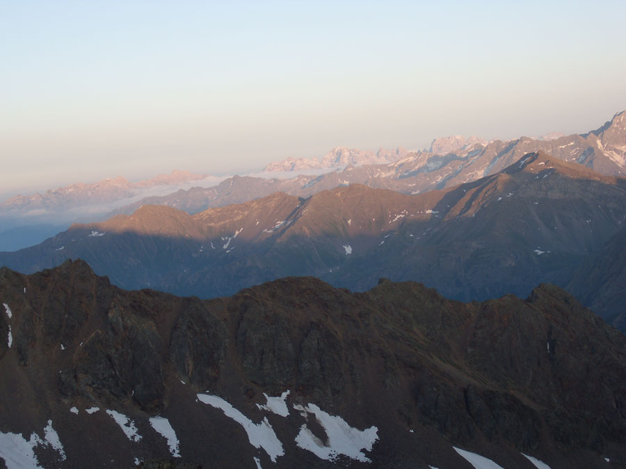 jsou-videt-i-dolomiti-Brenta.jpg