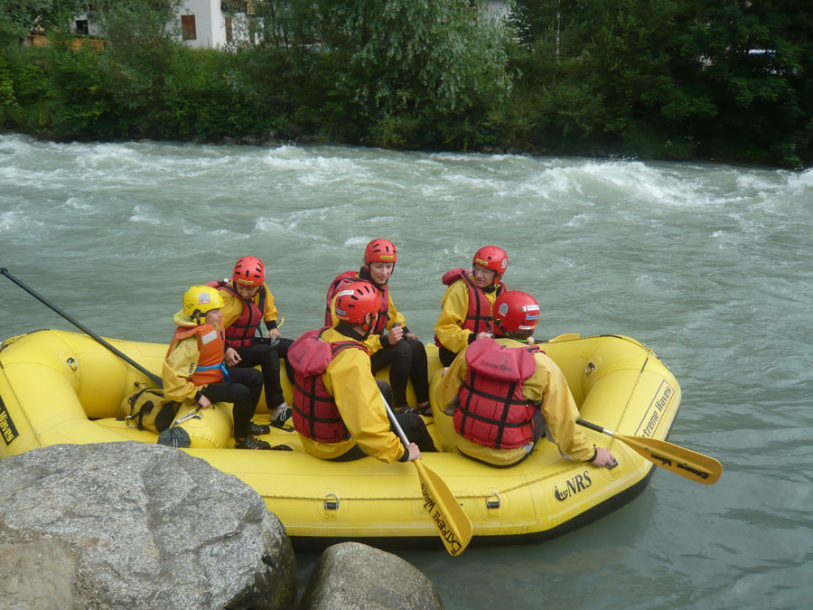 rafting-na-rece-noce-start.jpg