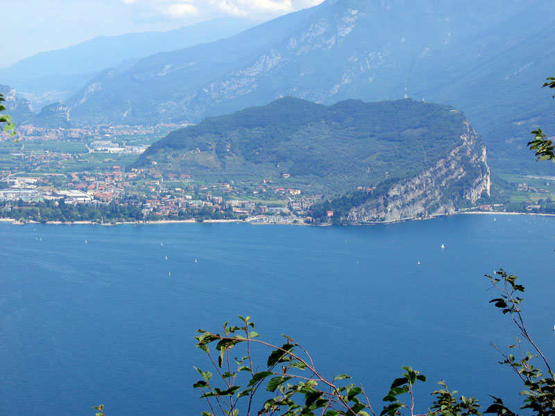 Monte Brione Lago di Garda.jpg